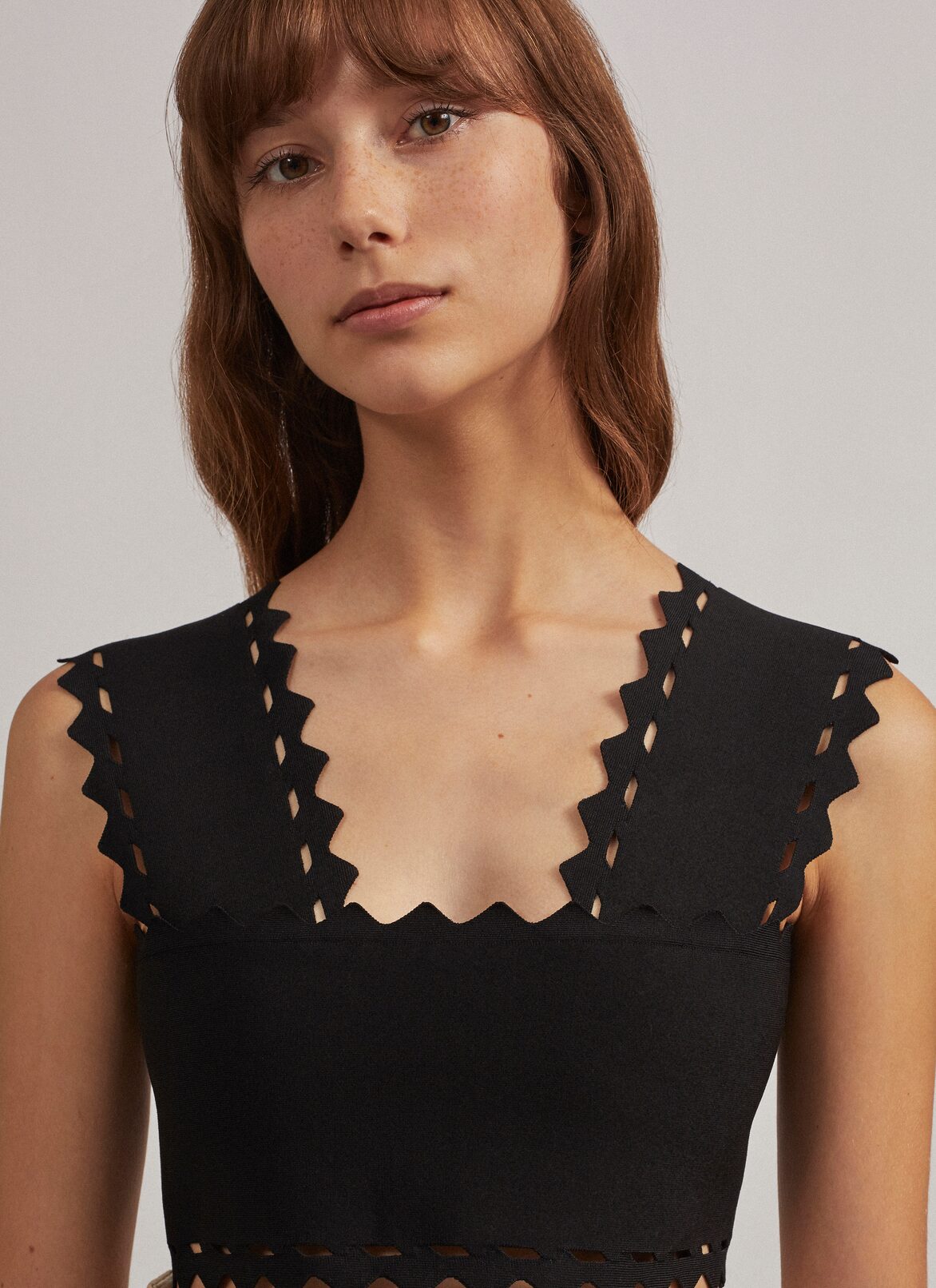 Stretch knit cropped top  ALAÏA BLACK STRETCH KNIT CROPPED TOP